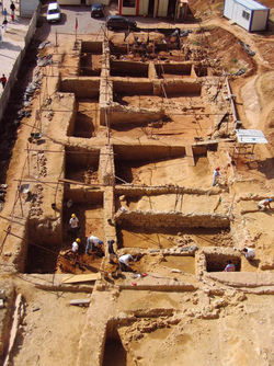 18 – Escavação arqueológica na Encosta de Santana, entre 2004 e 2006 (vestígios pré e proto-históricos)